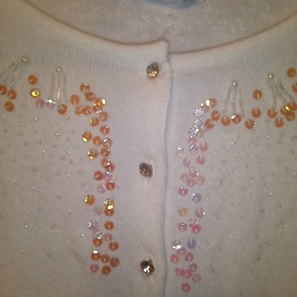 Elegant Cream Cardigan with Embellishments Size Medium - Picture 5 of 7